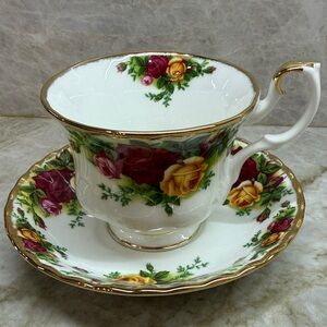 Floral Teacup and Saucer Set with Gold Trim